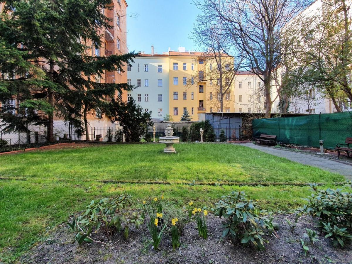 Apartment Prag Exteriör bild