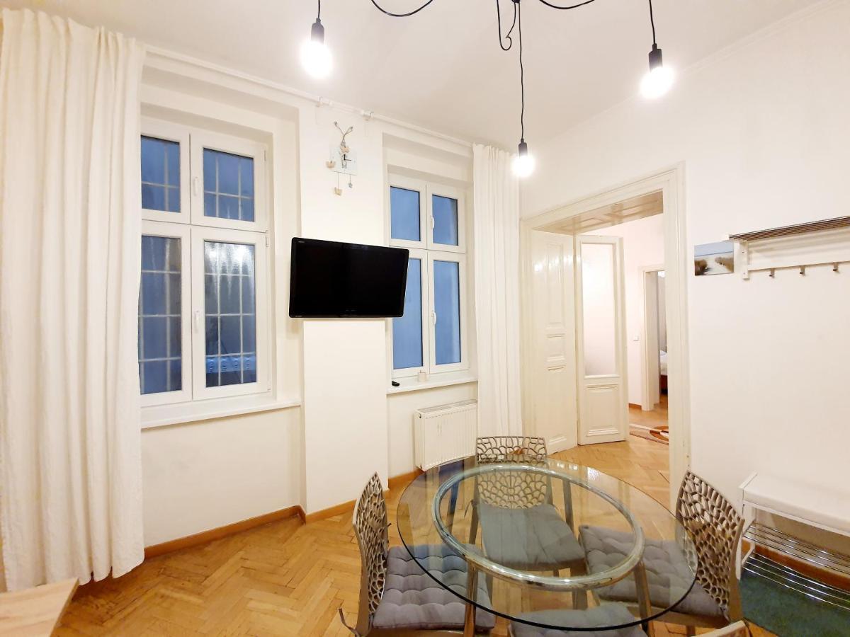Apartment Prag Exteriör bild