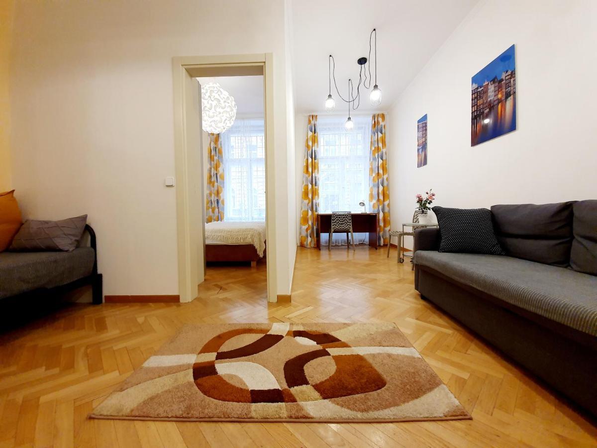 Apartment Prag Exteriör bild