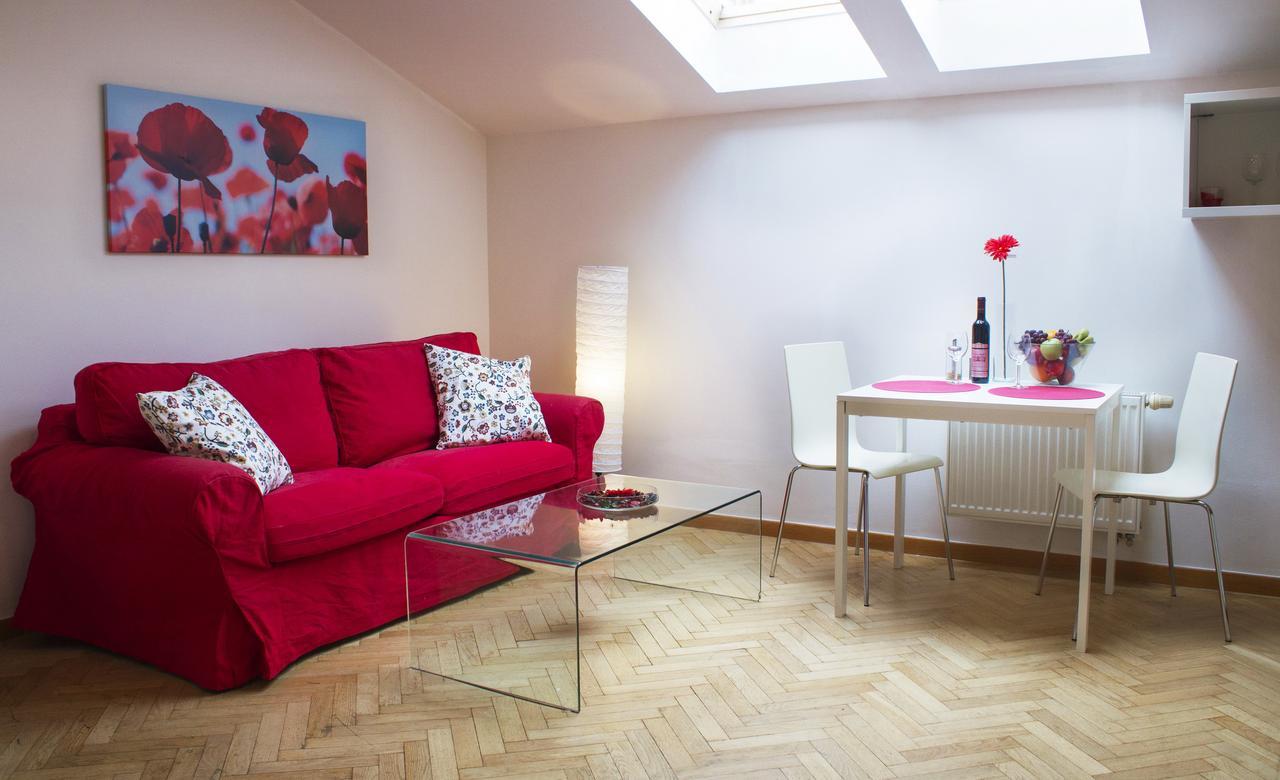 Apartment Prag Exteriör bild